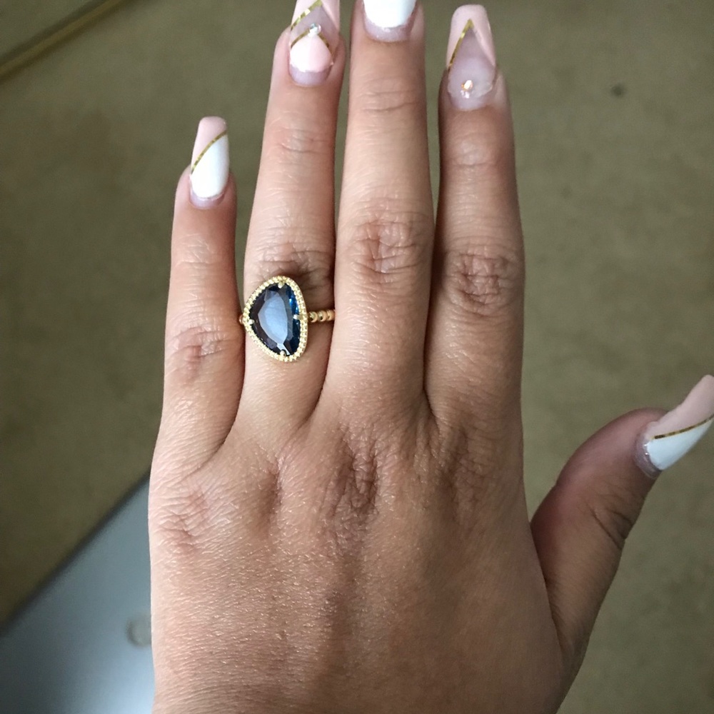 Gem ring - Picture 2 of 4